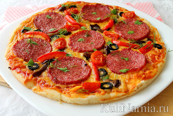 Вкусная домашняя пицца с колбасой