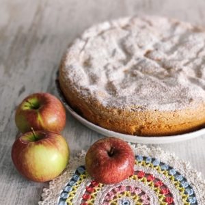 Яблочные пироги: рецепты, секреты приготовления, советы при различных заболеваниях
