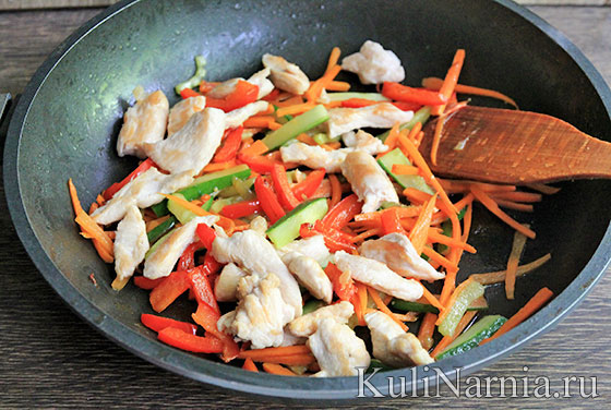 Как готовить рисовую лапшу с овощами