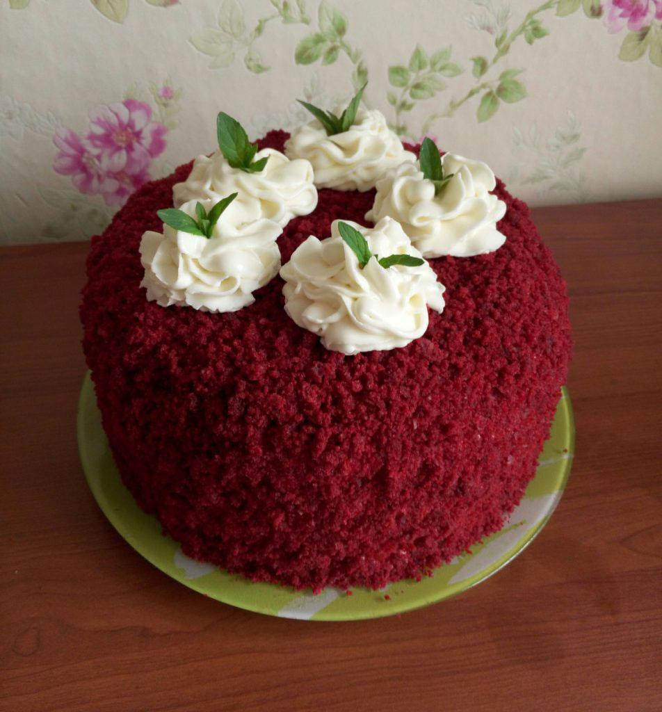 Варианты украшения торта красный бархат фото